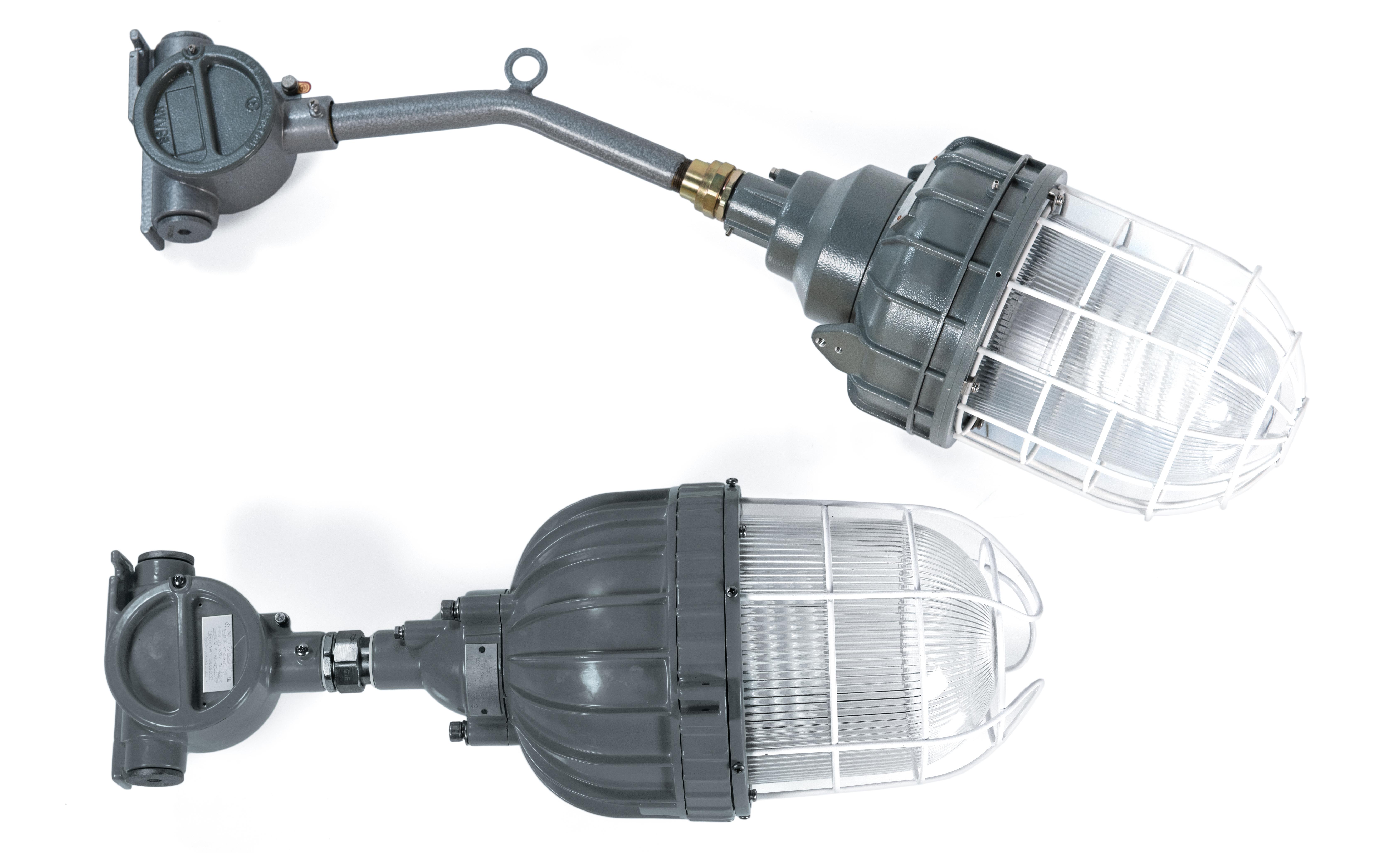 Светильники  ВАД 81 для компактных люминесцентных и светодиодных  ламп
